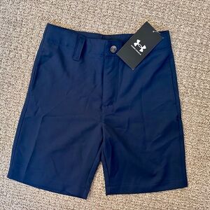 NWT Under Armour toddler boys golf shorts, sz 4